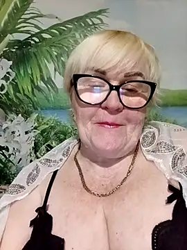 VioletSweet5566 online show from 26, 3, 2026