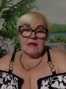 VioletSweet5566 online show from 12, 3, 2026