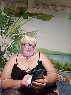 VioletSweet5566 online show from 8, 7, 2026