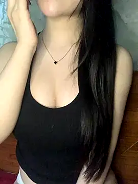 Lyly11 online show from 8, 11, 2025