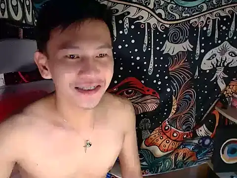 Snapshot of RalfAsian25 chatting on 22, 5, 2026 RalfAsian25 online show from 22, 5, 2026