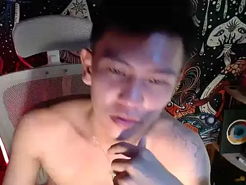 Snapshot of RalfAsian25 chatting on 21, 5, 2026 RalfAsian25 online show from 21, 5, 2026