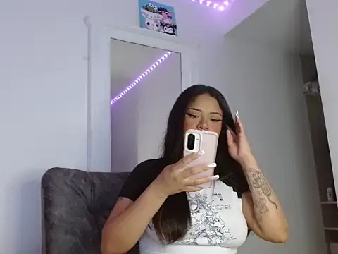 reina reina online show from 30, 9, 2025