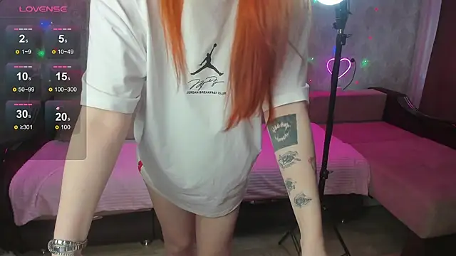 Snapshot of Molly_Kitty chatting on 18, 9, 2025 Molly Kitty online show from 18, 9, 2025