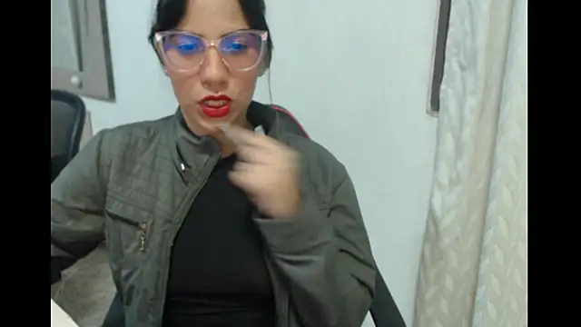 SamantaSweett  online show from 15, 4, 2026