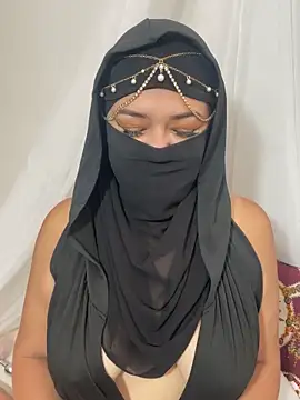 Amyraa  online show from 14, 9, 2025