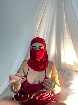 Amyraa  online show from 7, 10, 2025