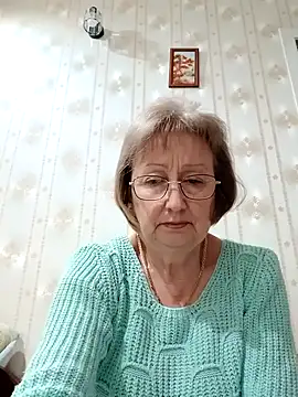 AlikaSwan5821 online show from 8, 2, 2026