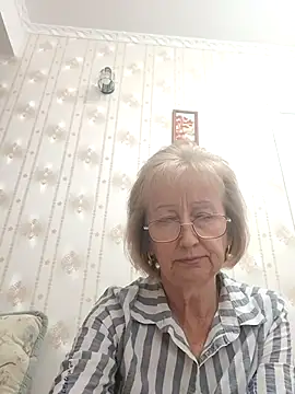 AlikaSwan5821 online show from 7, 10, 2025