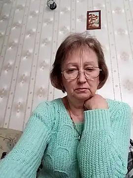 AlikaSwan5821 online show from 11, 2, 2026