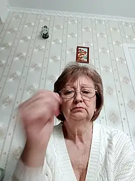 AlikaSwan5821 online show from 8, 3, 2026