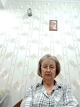 AlikaSwan5821 online show from 1, 12, 2025