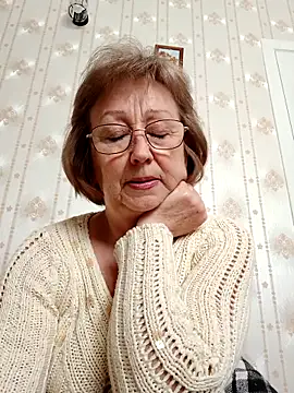 AlikaSwan5821 online show from 9, 3, 2026