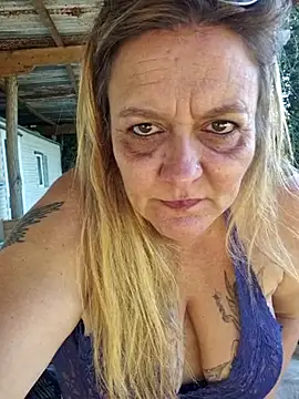 Snapshot of Misspapillon1840 chatting on 12, 10, 2025 Misspapillon1840 online show from 12, 10, 2025