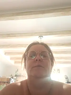Snapshot of Misspapillon1840 chatting on 18, 9, 2025 Misspapillon1840 online show from 18, 9, 2025