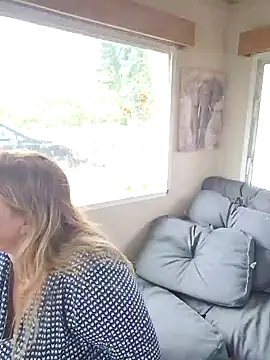 Snapshot of Misspapillon1840 chatting on 24, 11, 2025 Misspapillon1840 online show from 24, 11, 2025