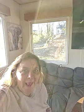 Snapshot of Misspapillon1840 chatting on 22, 11, 2025 Misspapillon1840 online show from 22, 11, 2025