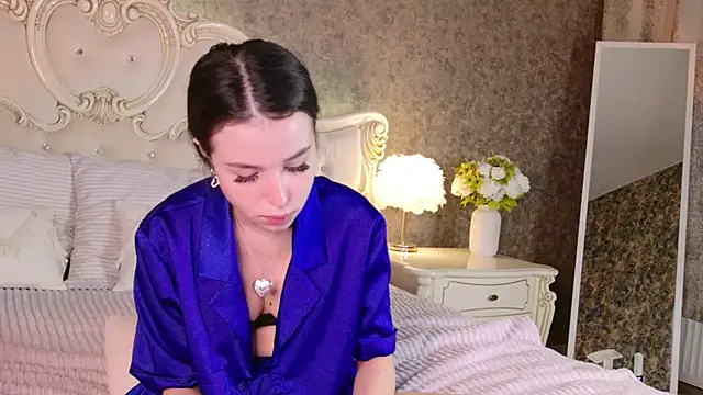 LANA MILANO online show from 22, 11, 2025