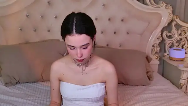 LANA MILANO online show from 30, 10, 2025