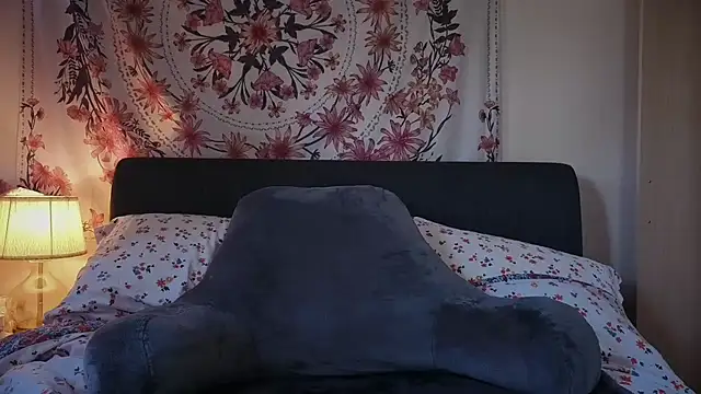Daisyxoxo  online show from 25, 6, 2026