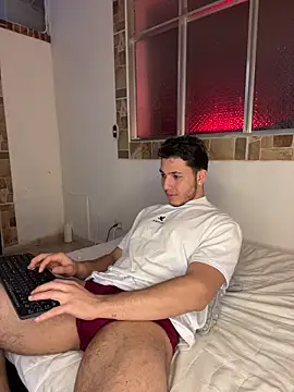 Snapshot of max_valiant1 chatting on 7, 11, 2025 max valiant1 online show from 7, 11, 2025