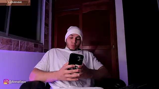 max valiant1 online show from 13, 1, 2026