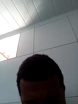 moreno25centimetro online show from 15, 4, 2026