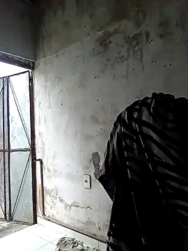 moreno25centimetro online show from 16, 2, 2026