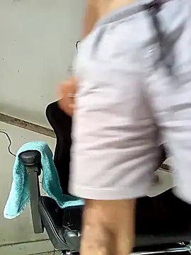 moreno25centimetro online show from 5, 2, 2026