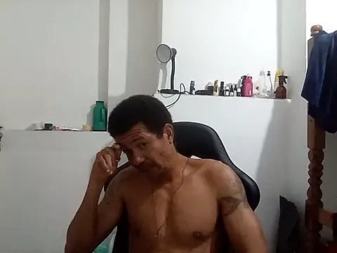 moreno25centimetro online show from 21, 10, 2025