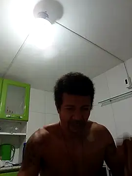 moreno25centimetro online show from 21, 11, 2025