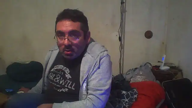 Snapshot of Jouons-ensembles2 chatting on 1, 12, 2025 Jouons-ensembles2 online show from 1, 12, 2025