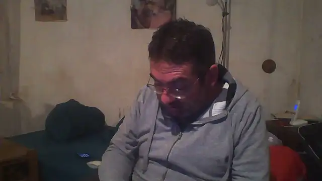 Snapshot of Jouons-ensembles2 chatting on 22, 11, 2025 Jouons-ensembles2 online show from 22, 11, 2025