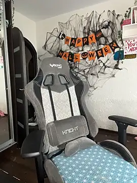 MikssMolly online show from 27, 11, 2025