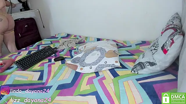 sweetdollinda23 online show from 13, 4, 2026