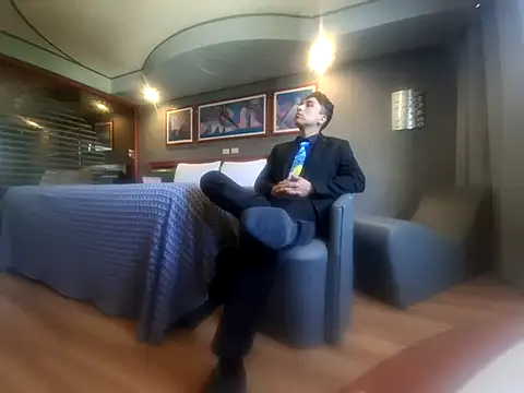 Snapshot of Molly_Erik chatting on 14, 11, 2025 Molly Erik online show from 14, 11, 2025