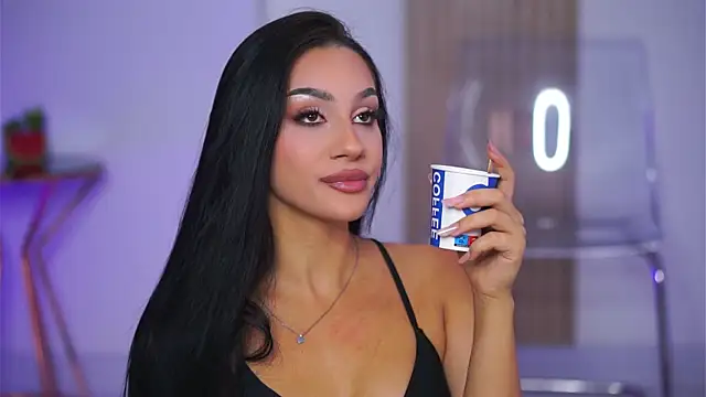 NinaSolenne online show from 28, 11, 2025