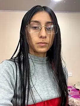 Violeet Smith online show from 18, 9, 2025