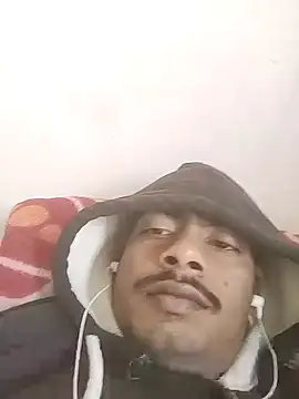 sexy boy 47 online show from 12, 11, 2025