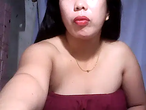 Snapshot of pinaysinglemommm chatting on 7, 7, 2026 pinaysinglemommm online show from 7, 7, 2026