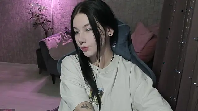 AlinaGreeeen online show from 6, 10, 2025
