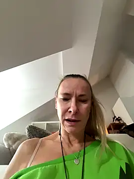 blondi2077 online show from 10, 11, 2025
