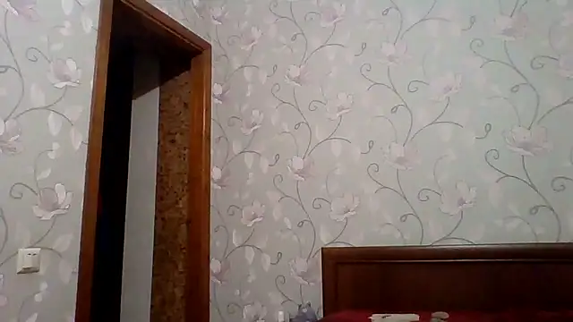 Velvet3451 online show from 15, 4, 2026