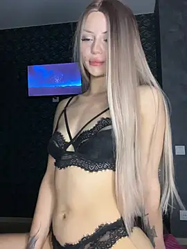 FavoriteKira online show from 10, 5, 2026