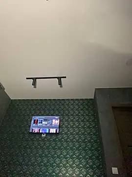 FavoriteKira online show from 5, 11, 2025