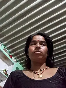 Snapshot of MISS_LOVE_001 chatting on 18, 10, 2025 MISS LOVE 001 online show from 18, 10, 2025