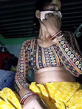 Snapshot of MISS_LOVE_001 chatting on 25, 10, 2025 MISS LOVE 001 online show from 25, 10, 2025