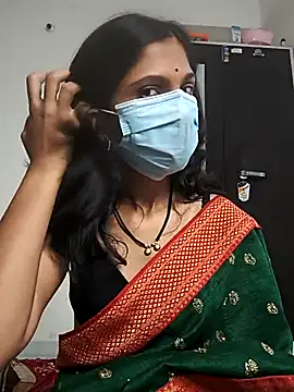 Shivani2002 online show from 19, 4, 2026