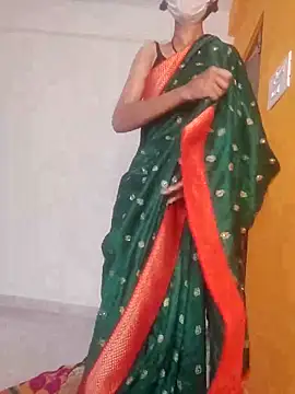 Shivani2002 online show from 23, 12, 2025