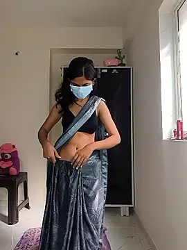Shivani2002 online show from 25, 5, 2026